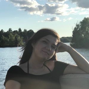 Meet your Posher, Hannah